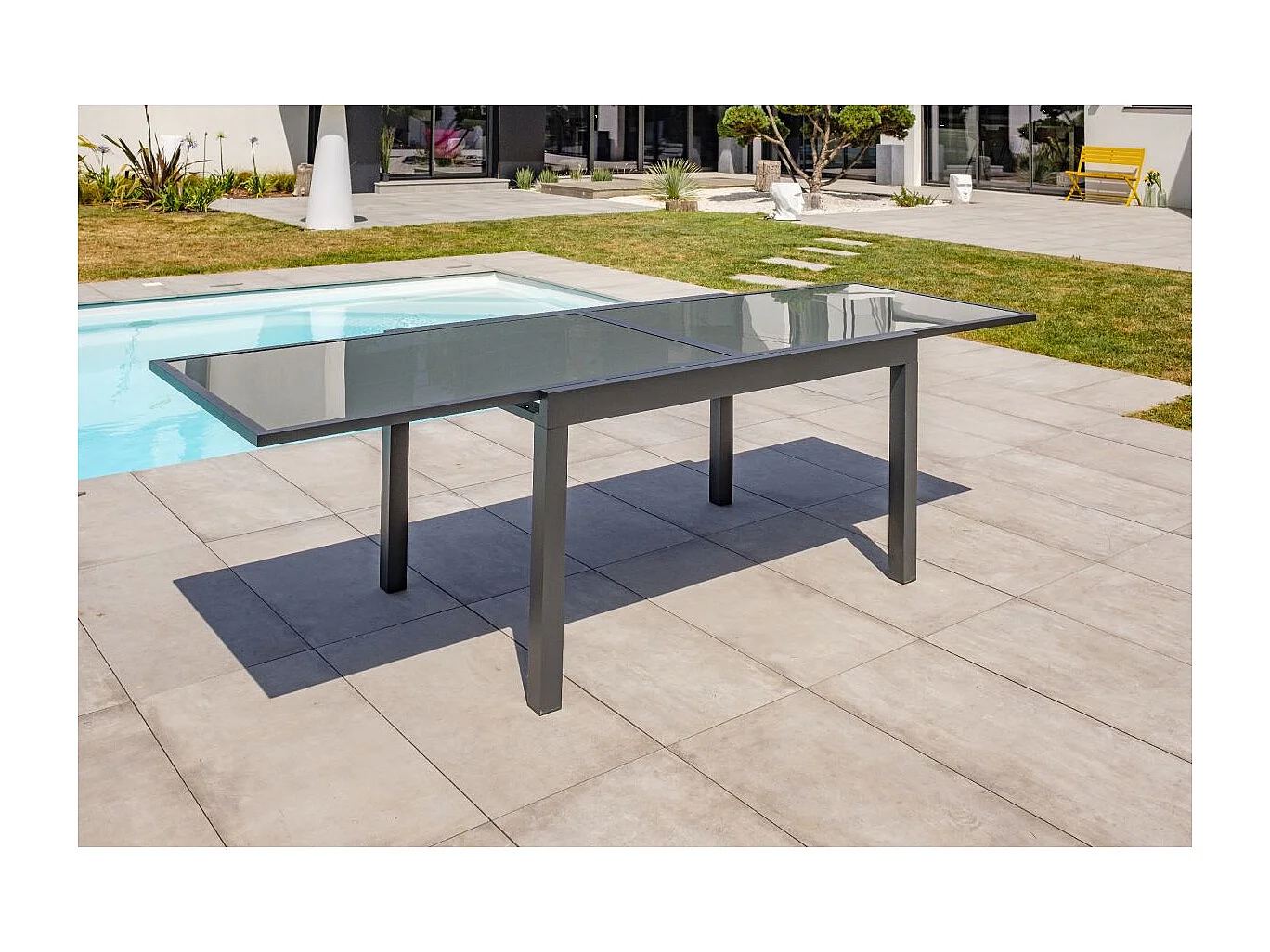 Table de jardin 10 places en aluminium et plateau verre - TOLEDE
