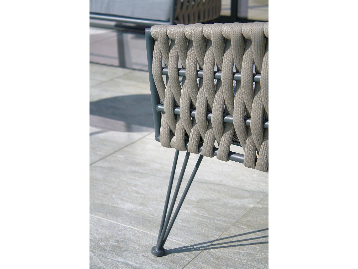 Salon de jardin 4 places en corde tissée et acier