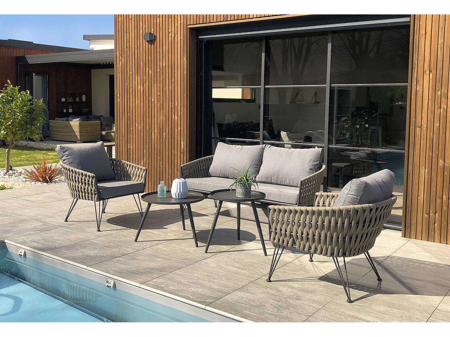 Salon de jardin 4 places en corde tissée et acier - CAPRI