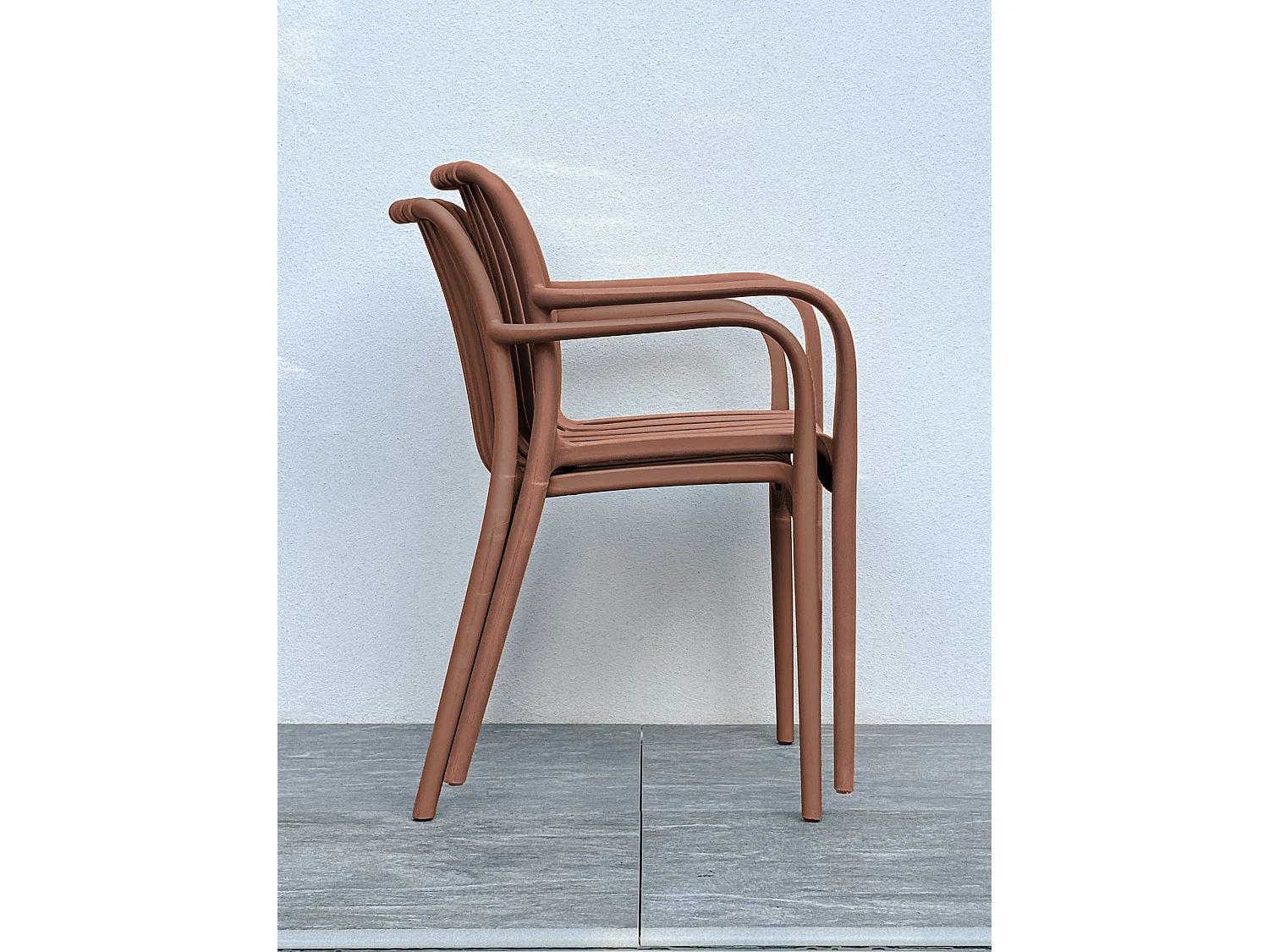 Sillón de jardín apilable de polipropileno