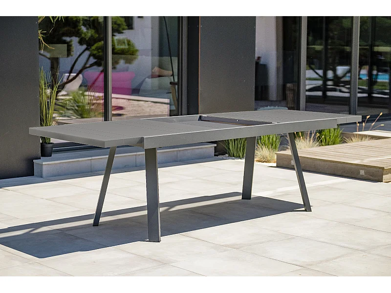 Table de jardin 12 places en aluminium