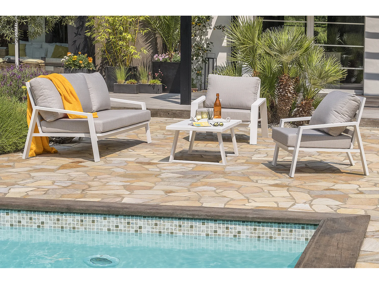 Salon de jardin 5 places en aluminium