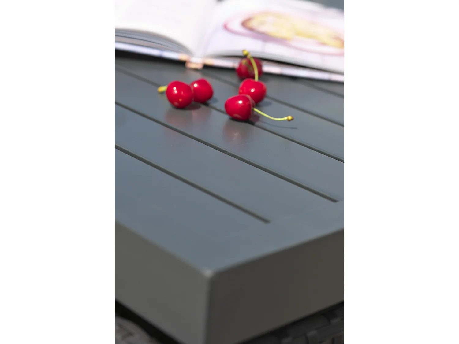 Ensemble repas encastrable 8 places résine tresséee