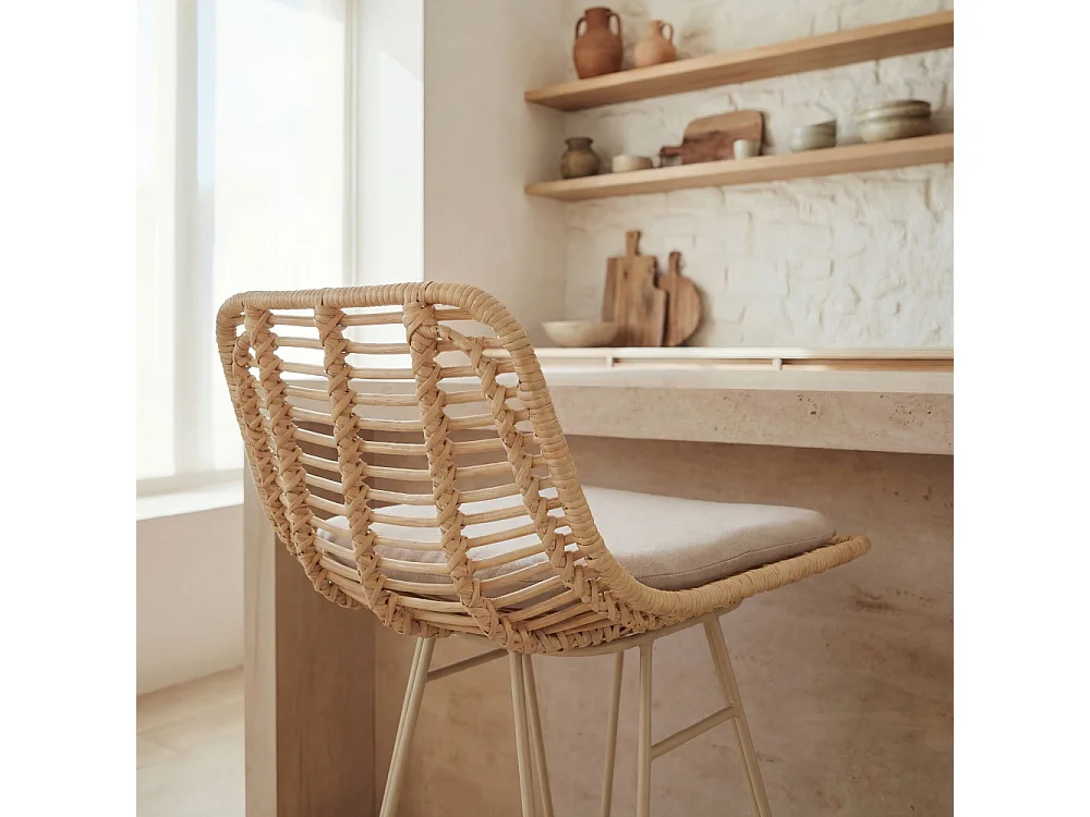 Capurgana - Lot de 2 chaises de bar design en rotin pieds beige H67cm - Naturel