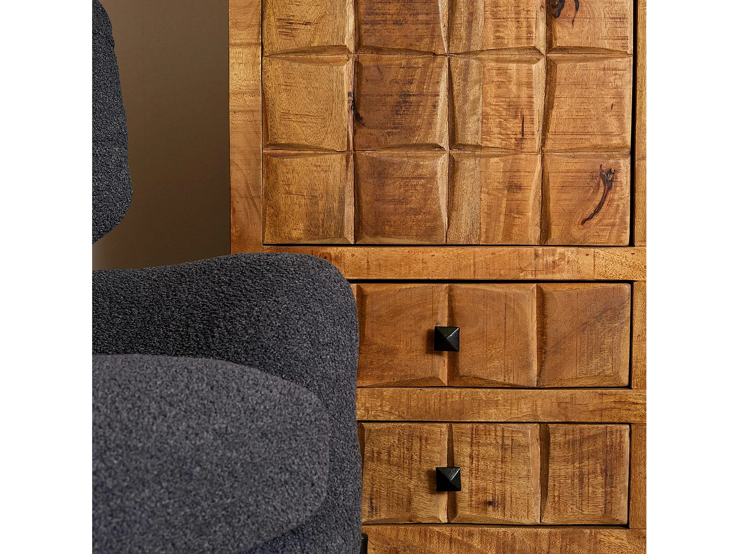 Buffet vaisselier en bois 2 portes décor damier UDA