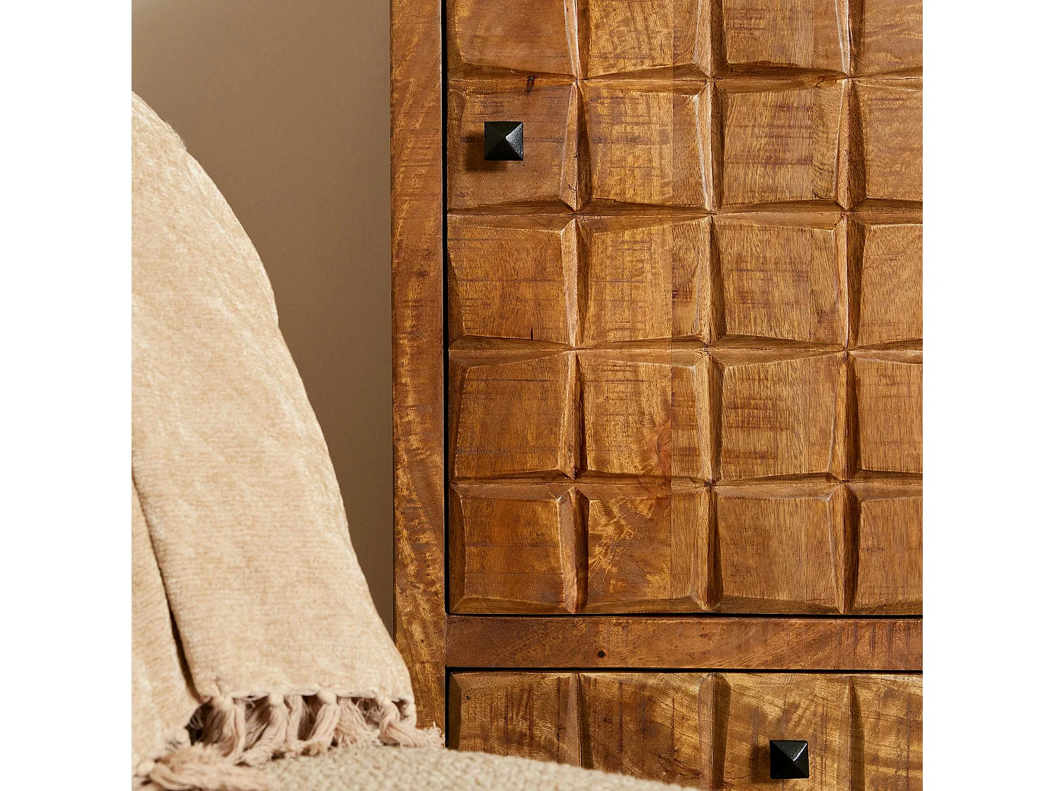 Petit buffet bois 1 porte décor damier UDA