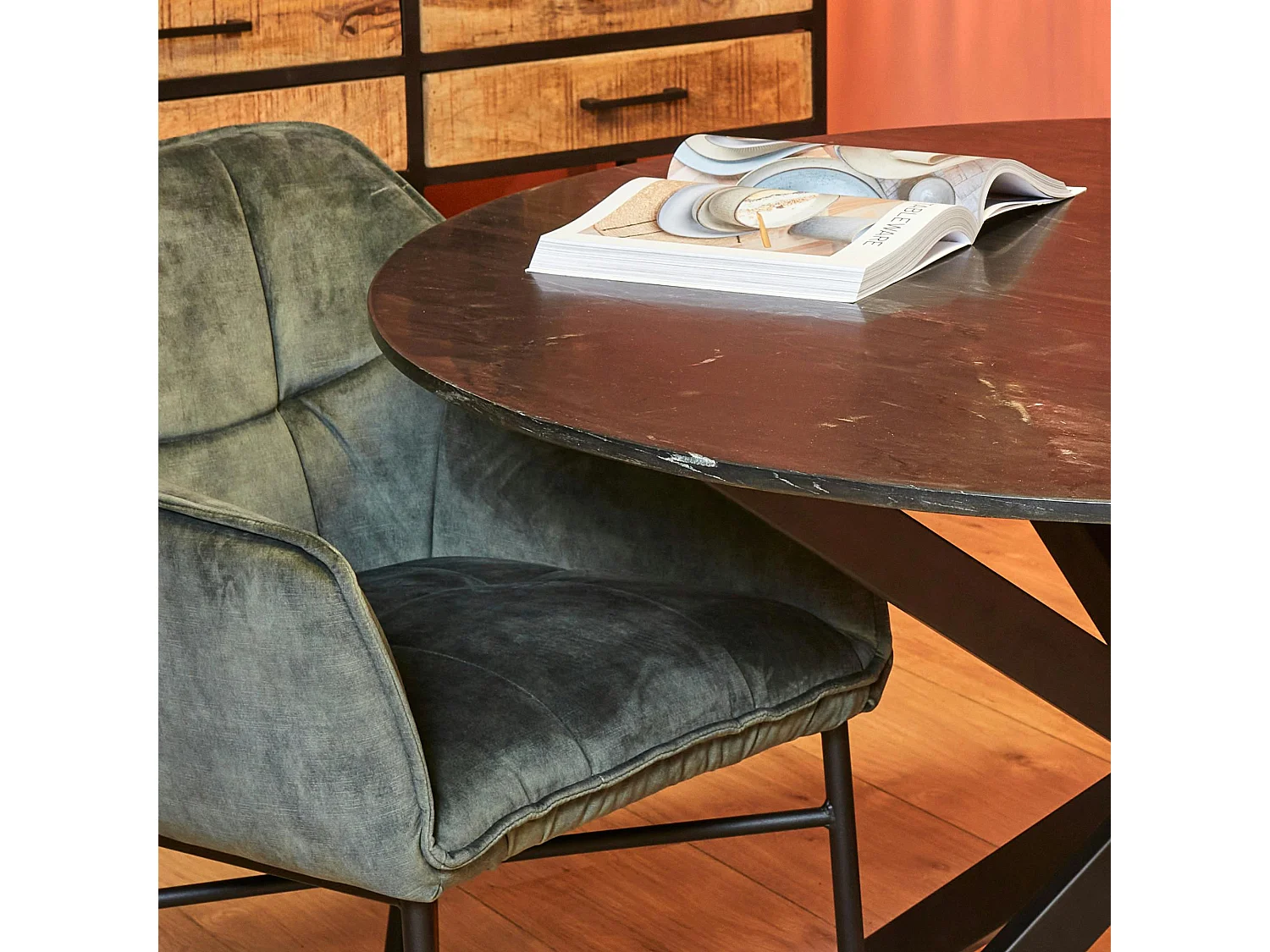 Table à manger ronde marbre noir Ø150 cm DUOMO