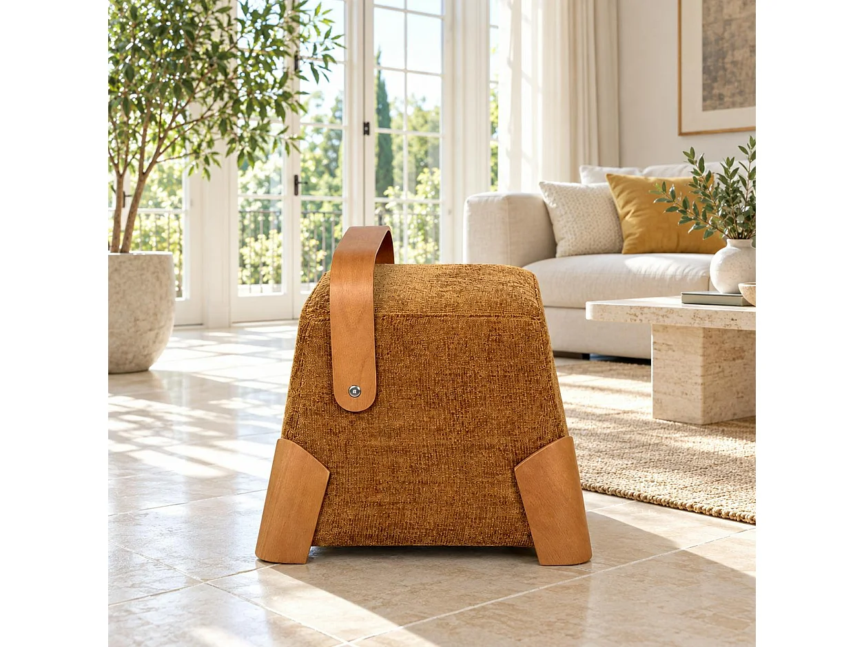 Pouf design moutarde avec poignée en bois IENA