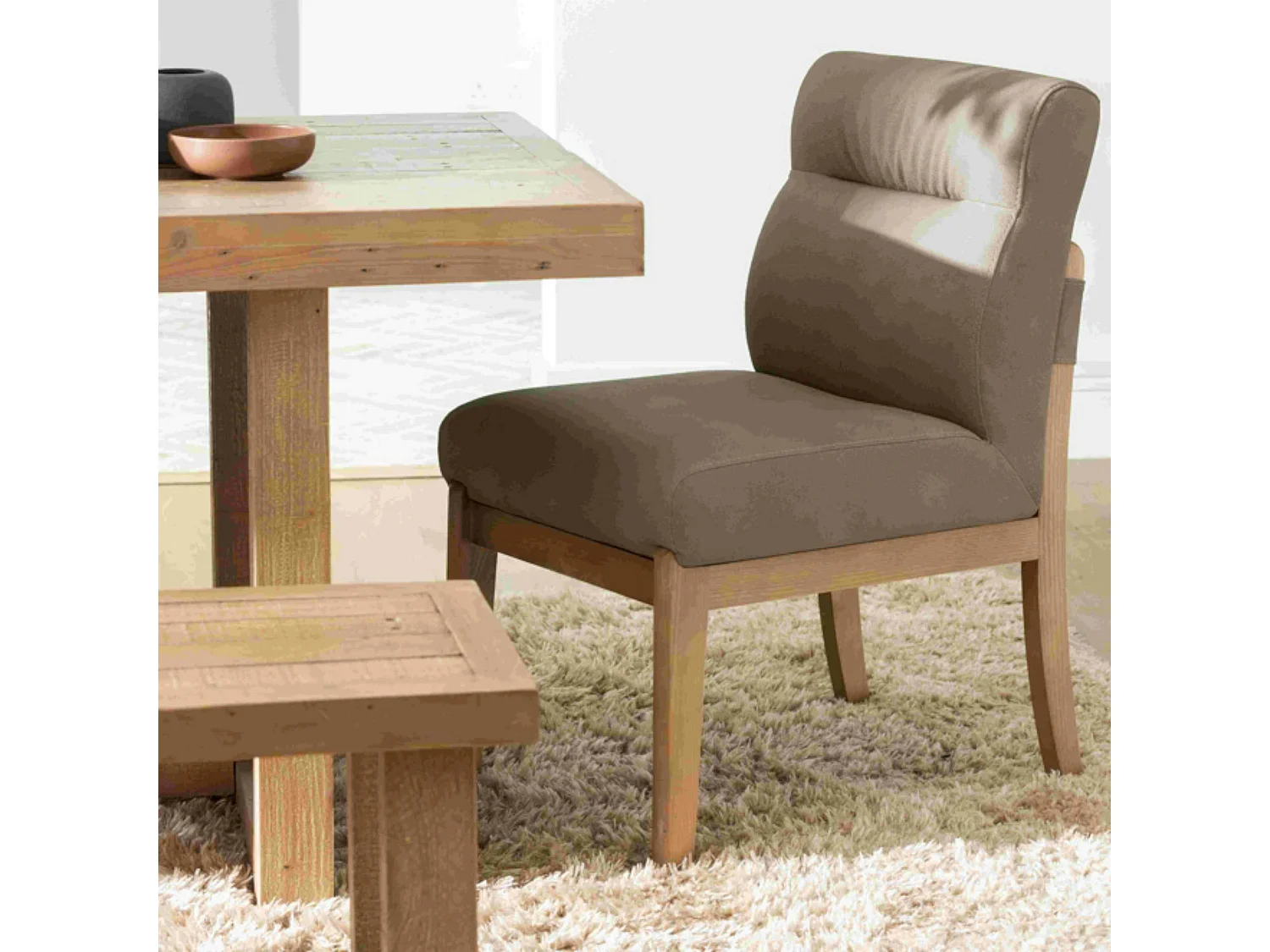 Chaise salle à manger taupe confort, pieds bois clair (lot de 2) NEXA