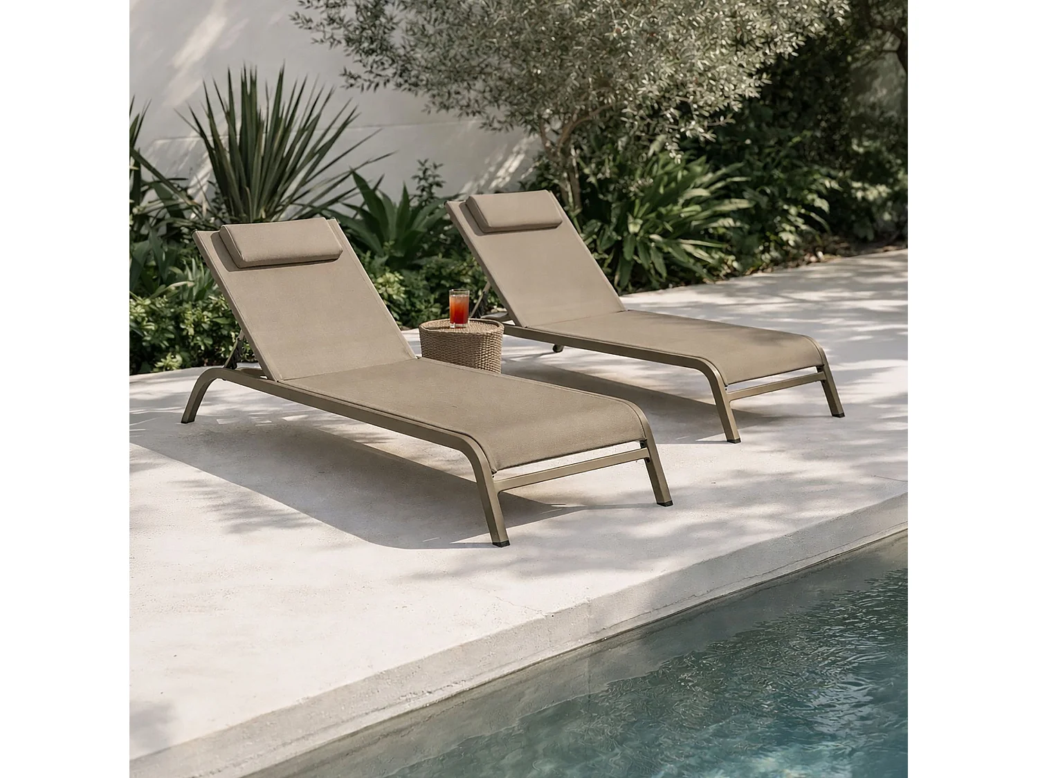 Now's Home - Lot 2 Chaises Longue En Acier Et Textilène Taupe Napoli