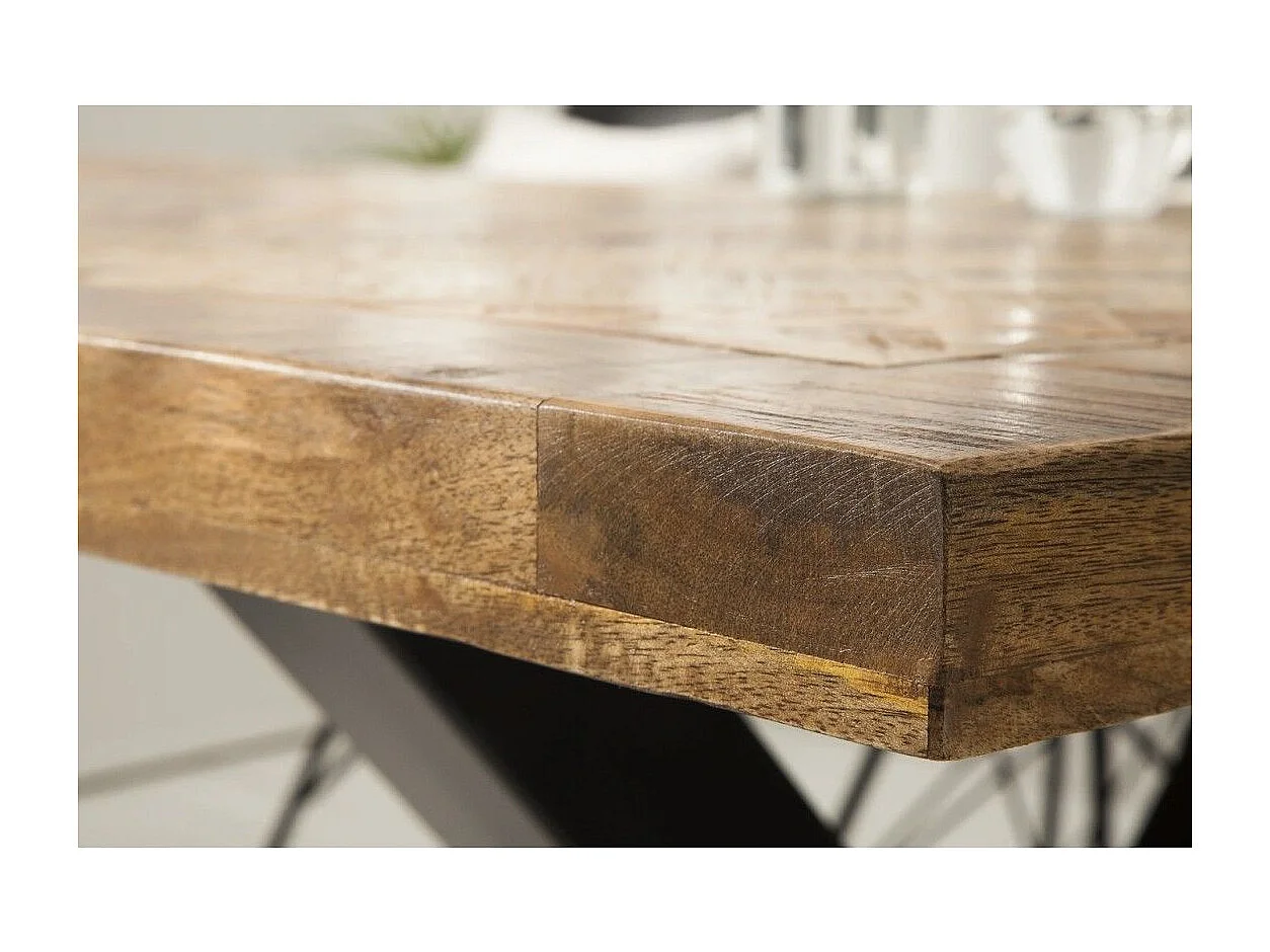 Table de salle à manger ZAREL 160 cm – Plateau en bois massif de manguier et métal noir