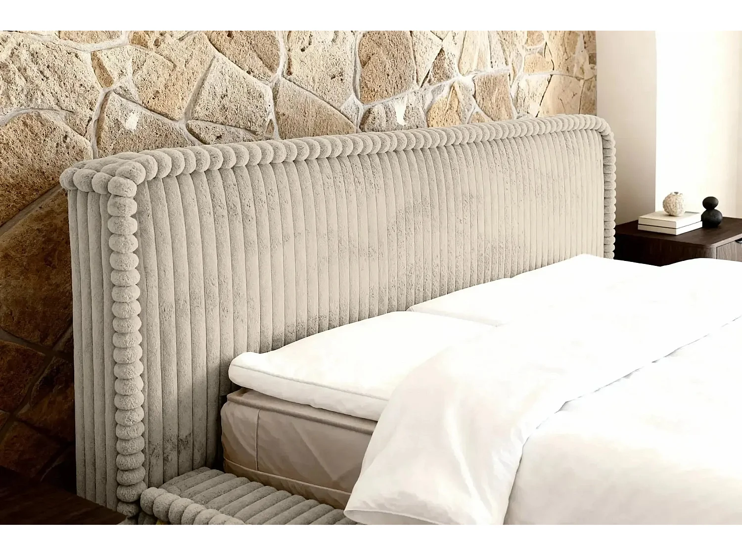 CAPUCINE - Lit coffre velours côtelé 140x200cm - Beige