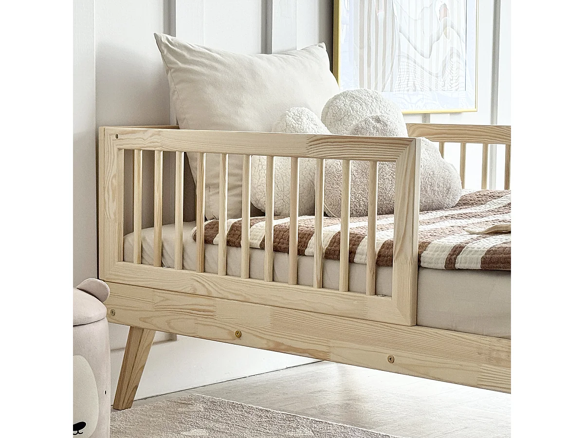 Seng 90x190 med høj barriere og lamelbund, ben 20 cm Maylis Bois