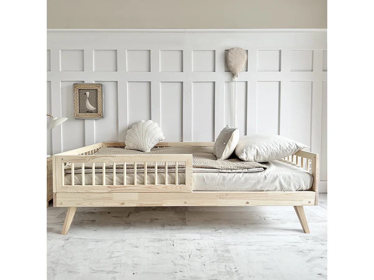 Bed 90x200 inclusief barrier en boxspring met poten 20 cm Maylis Bois