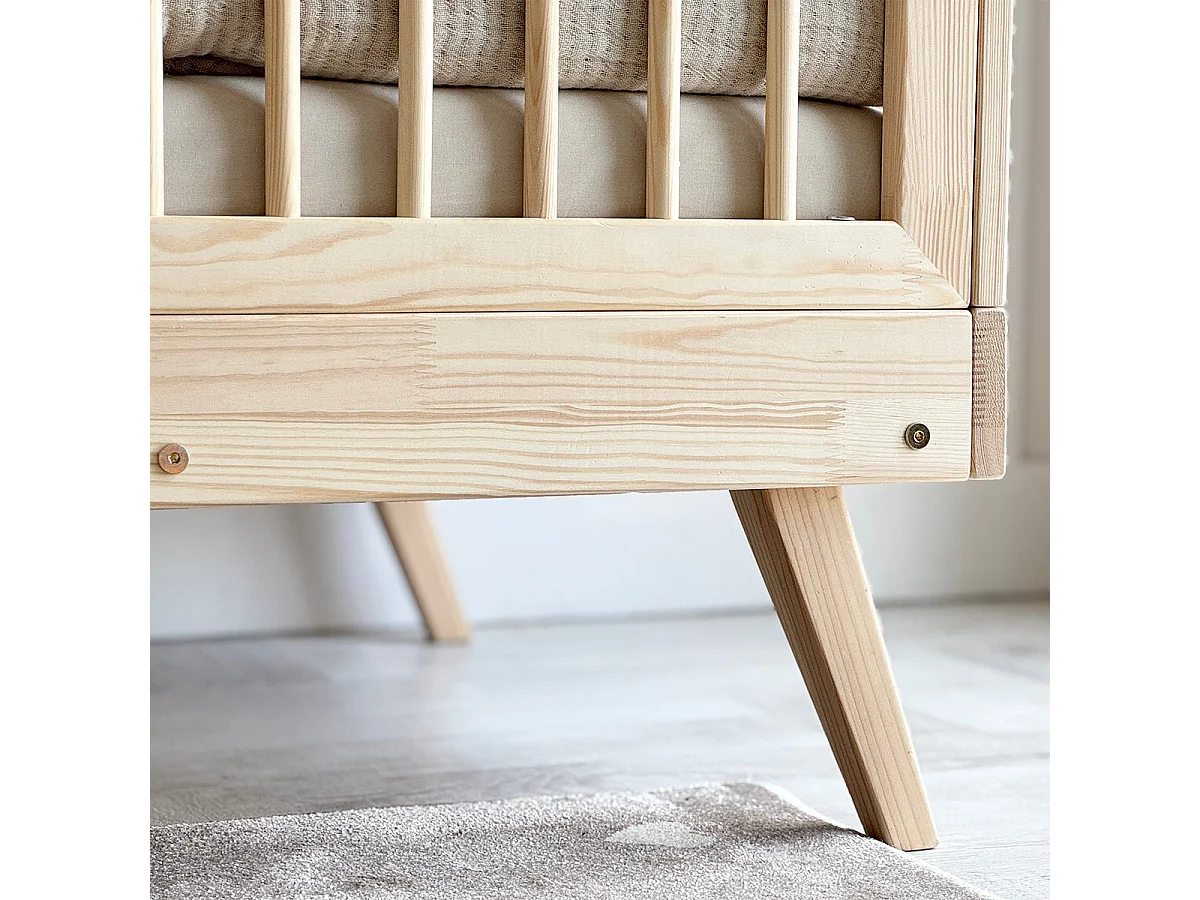Säng 90x190 barriärer och lamellbotten ingår ben 20 cm Maylis Trä