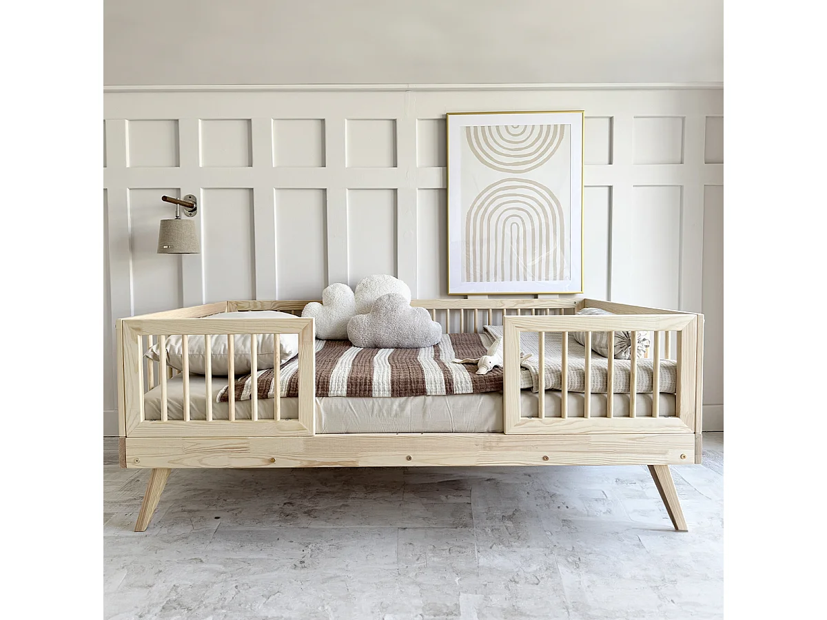 Bed 90x200 met hoge spijlen en bodem inclusief poten 20 cm Maylis Bois