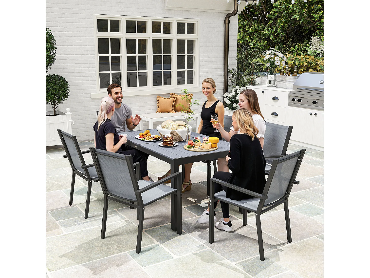 Set da giardino con 6 sedie impilabili e tavolo rettangolare grigio