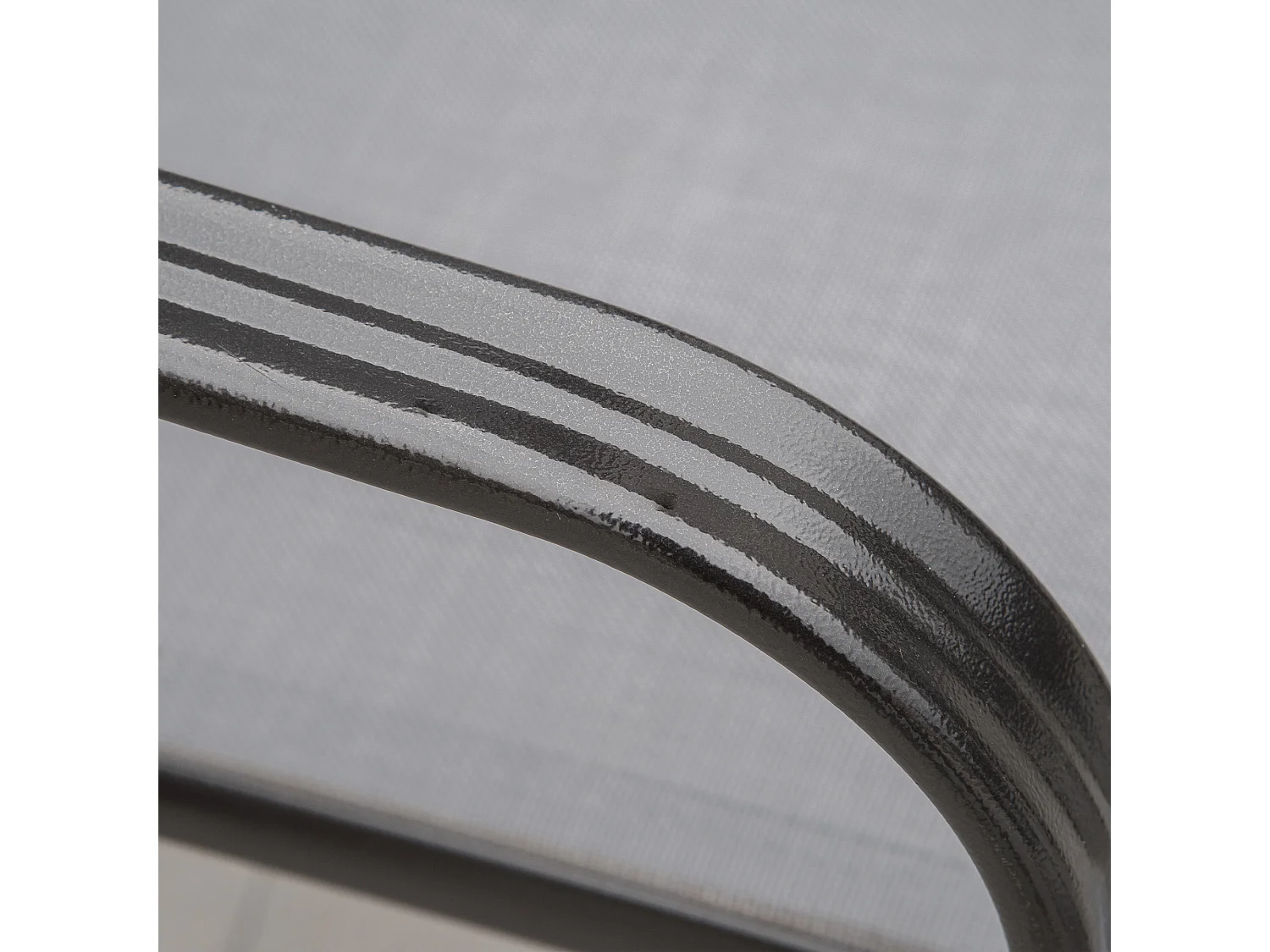 Set 4 sedie da giardino impilabili con braccioli in metallo grigio