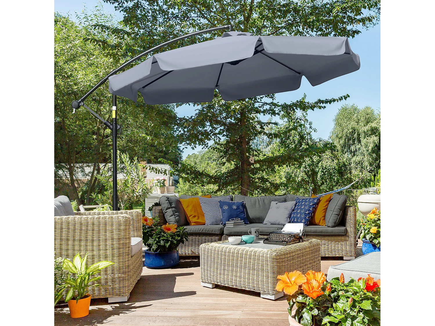 Ombrellone da giardino a braccio inclinabile 2.7x2.7 m