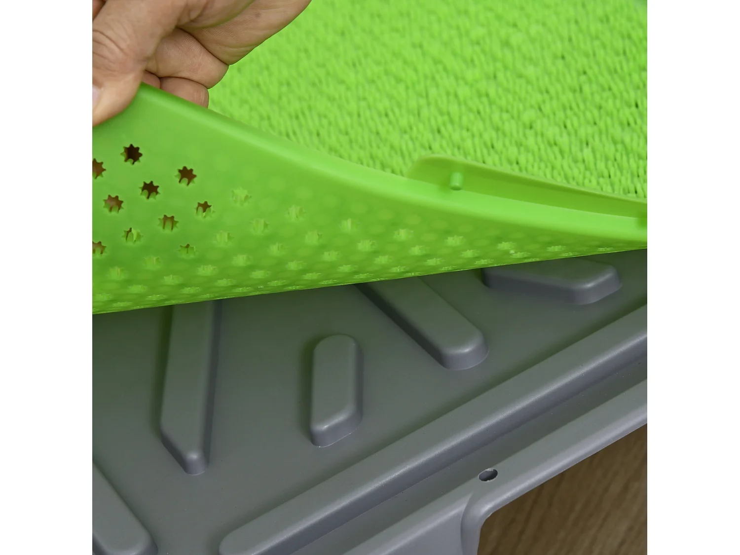 Lettiera per cani con 2 prati sintetici e vassoio 67x41cm