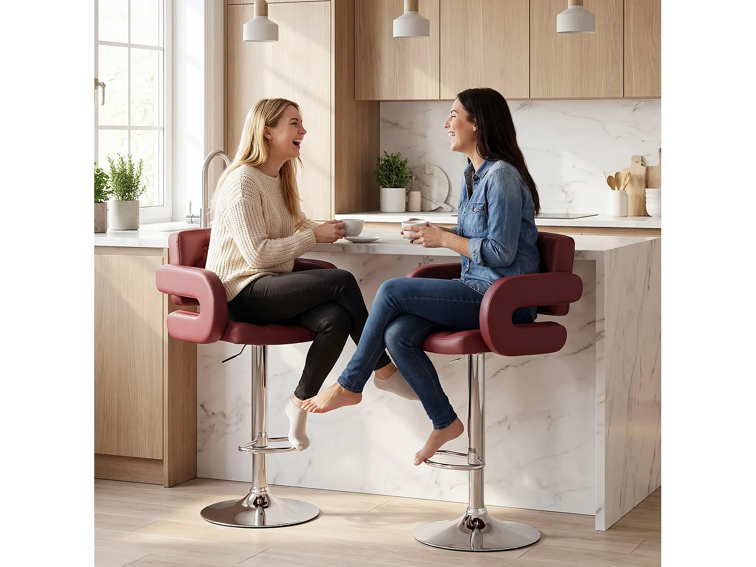Sgabello da bar con braccioli e schienale in finta pelle rosso vino