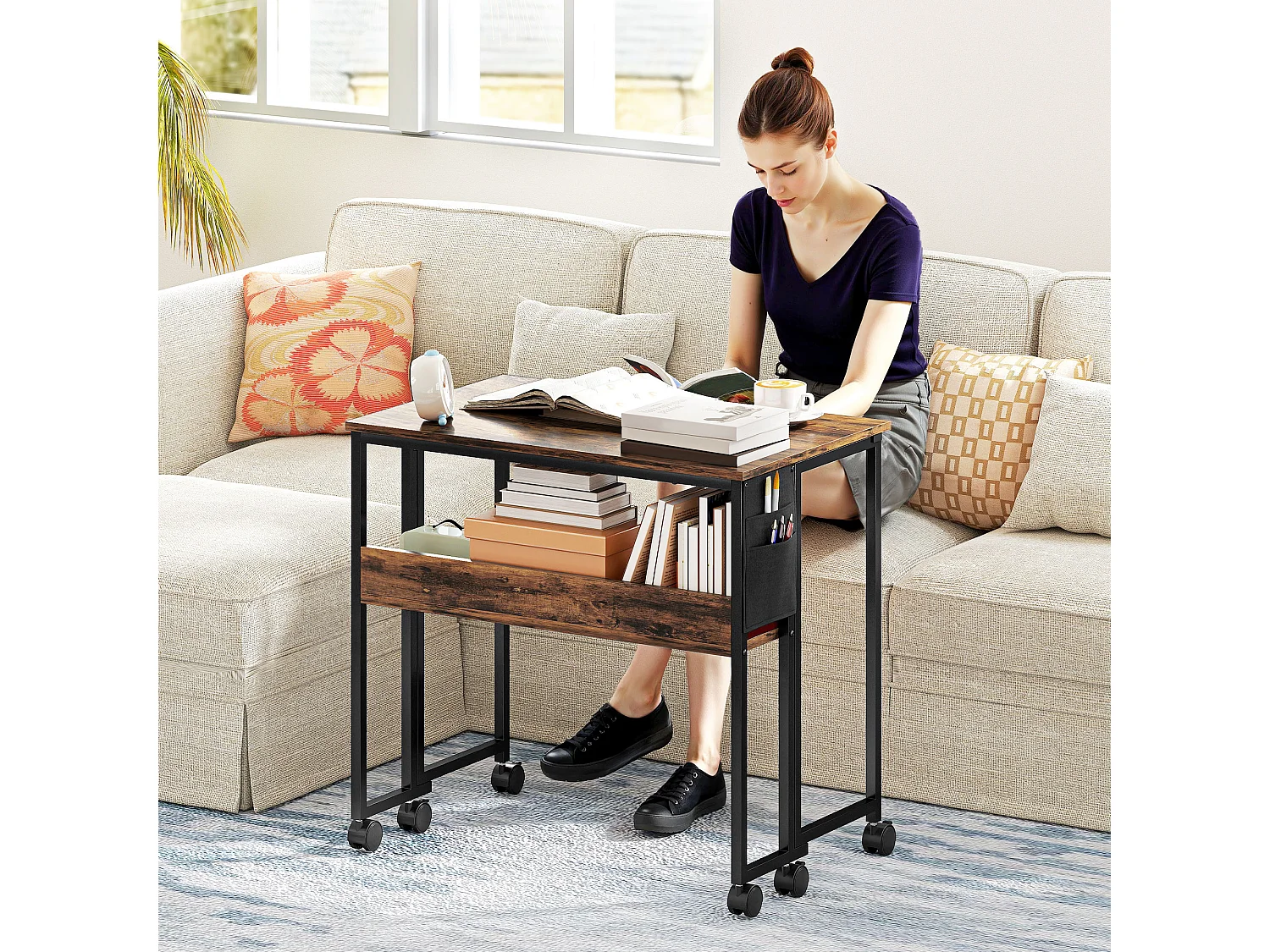 Scrivania pieghevole con ripiano aperto e tasca laterale marrone nero