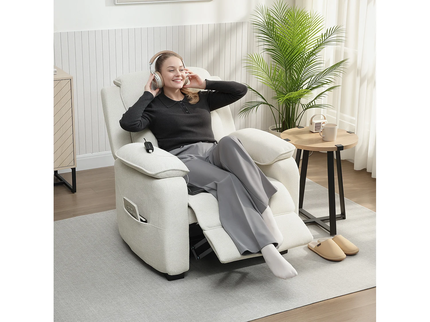 Poltrona reclinabile 150° vellutata con poggiapiedi telecomando beige