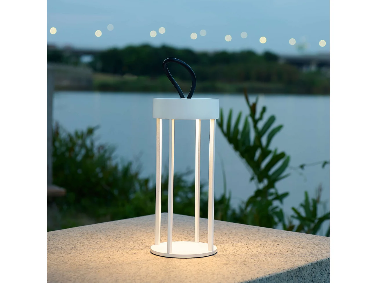 Petite lanterne blanche à poser LED dimmable pour extérieur - Astréa