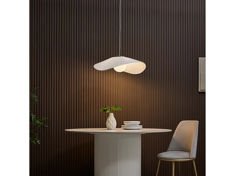 Grande suspension aérienne courbée en métal et textile blanc - Odalia