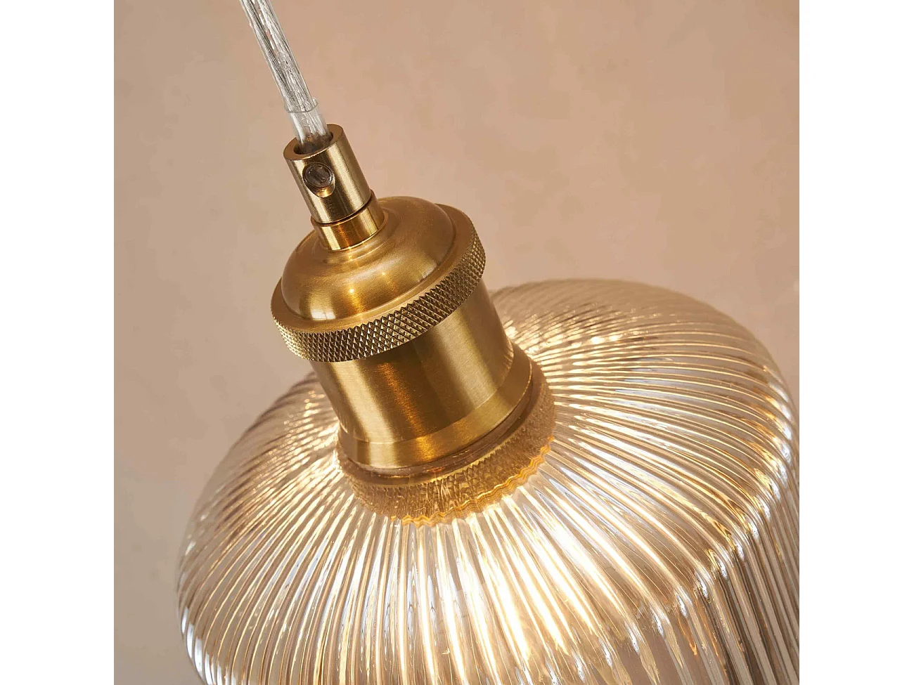 Suspension triple vintage laiton verres ambrés striés - Auréline