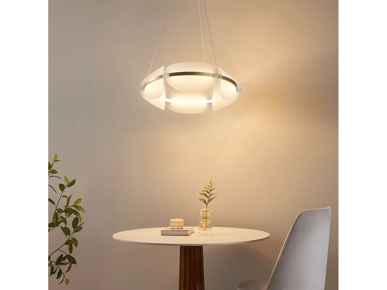 Suspension circulaire dorée LED dimmable verre dépoli 62 cm - Cristalia