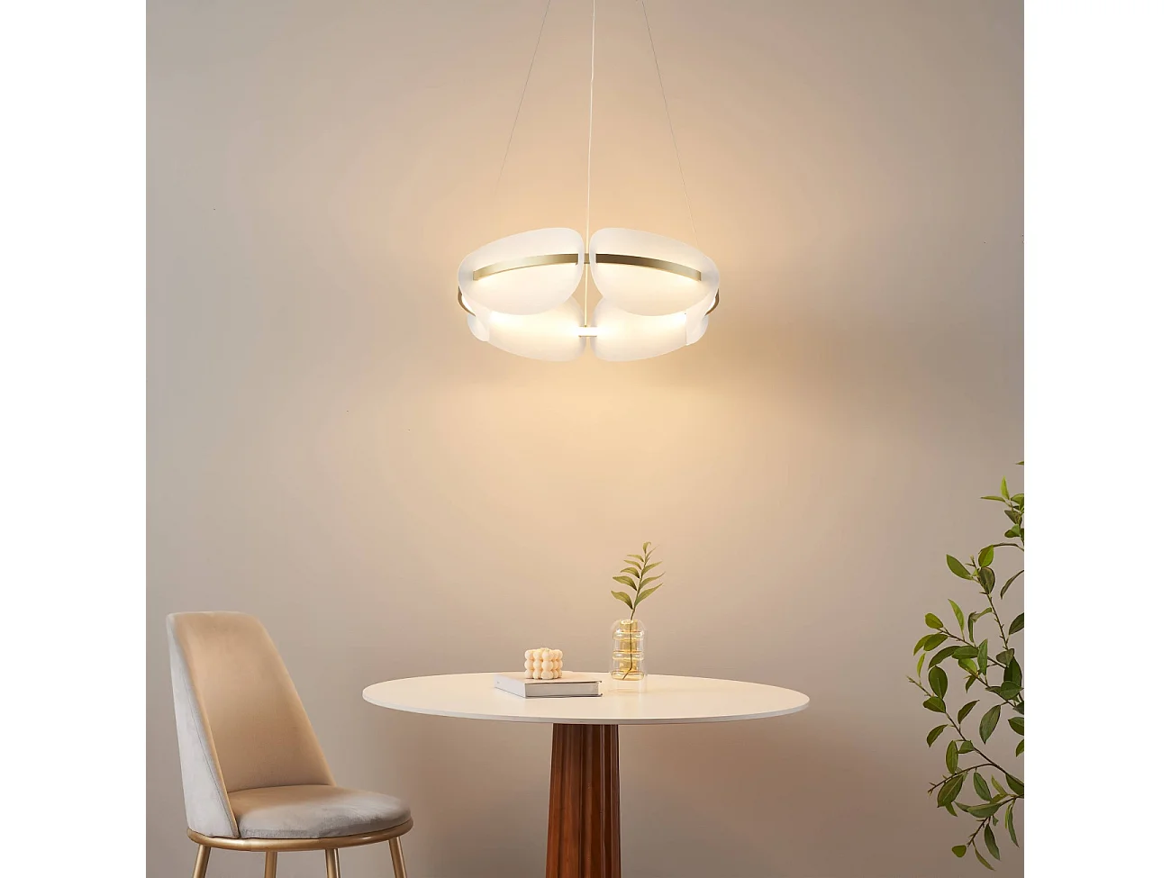 Suspension circulaire dorée LED dimmable verre dépoli 62 cm - Cristalia