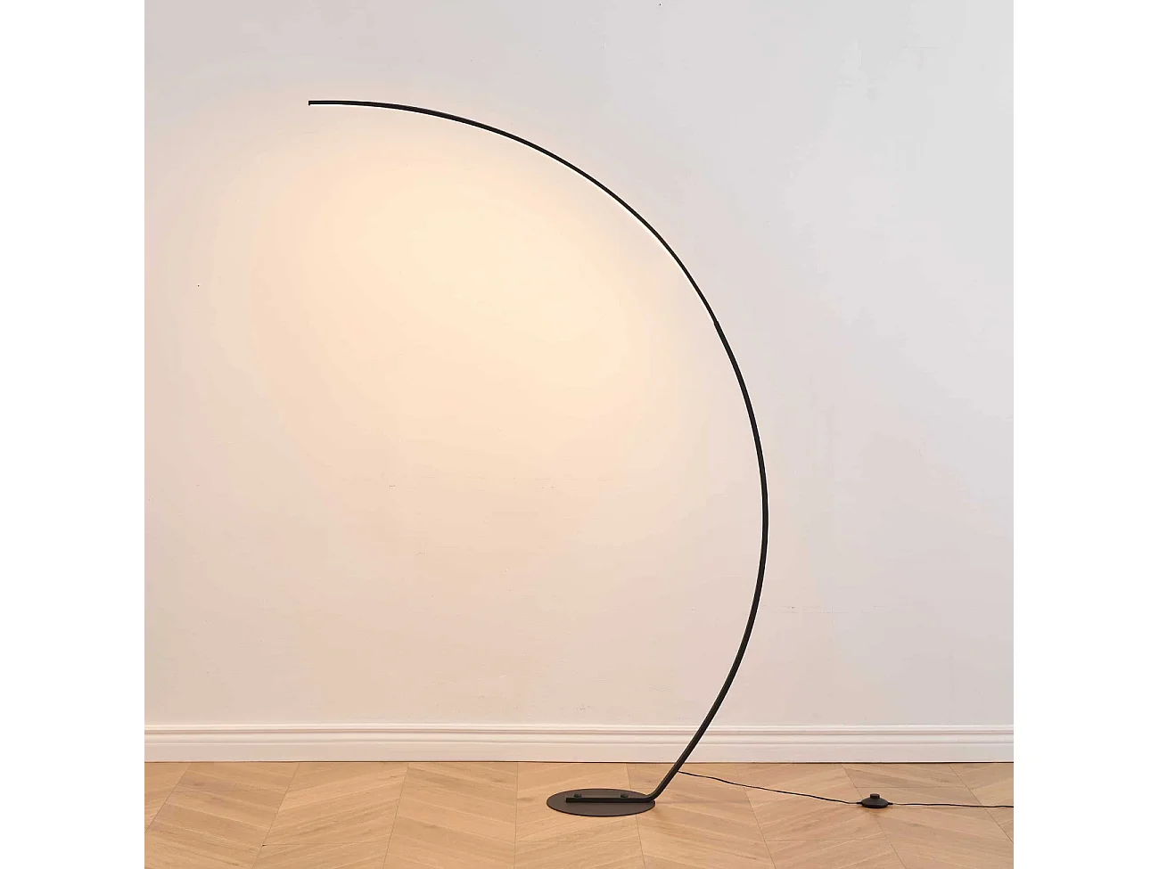 Grand lampadaire courbé LED dimmable noir 184 cm - Thalia