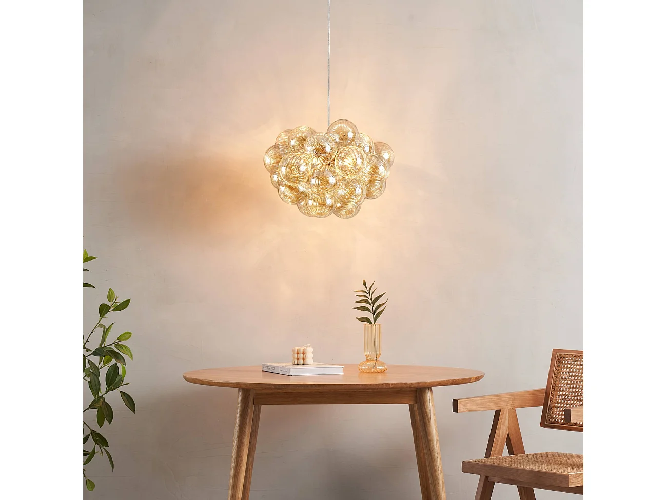 Suspension grappe décorative boules en verre ambrées - Maeli