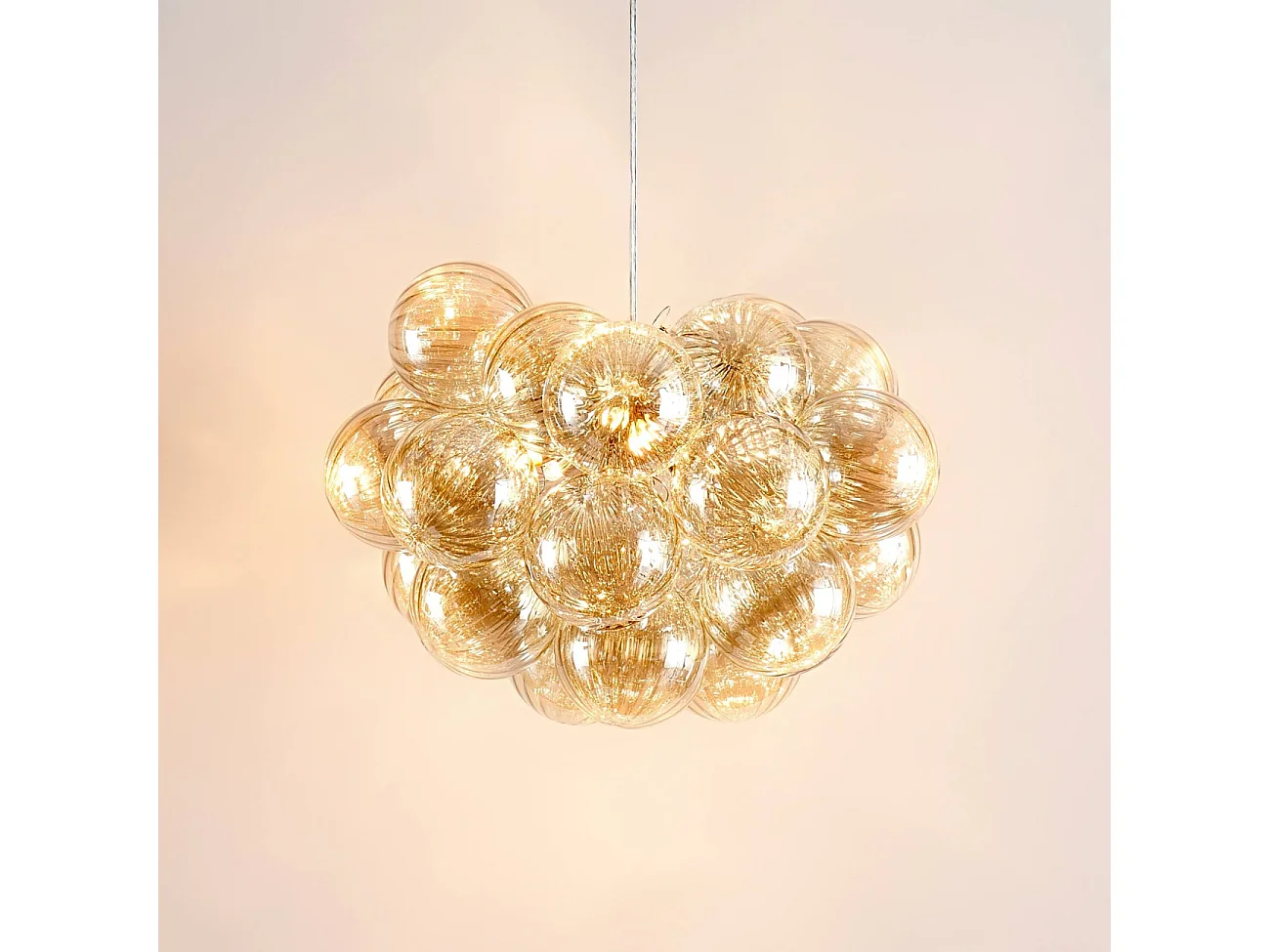 Suspension grappe décorative boules en verre ambrées - Maeli