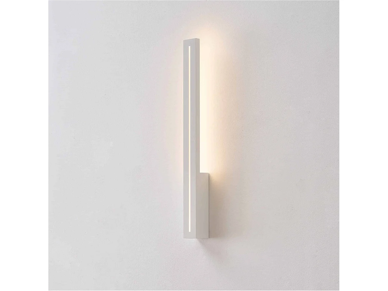 Applique LED blanche rectangulaire à éclairage indirect IP54 - Noméris