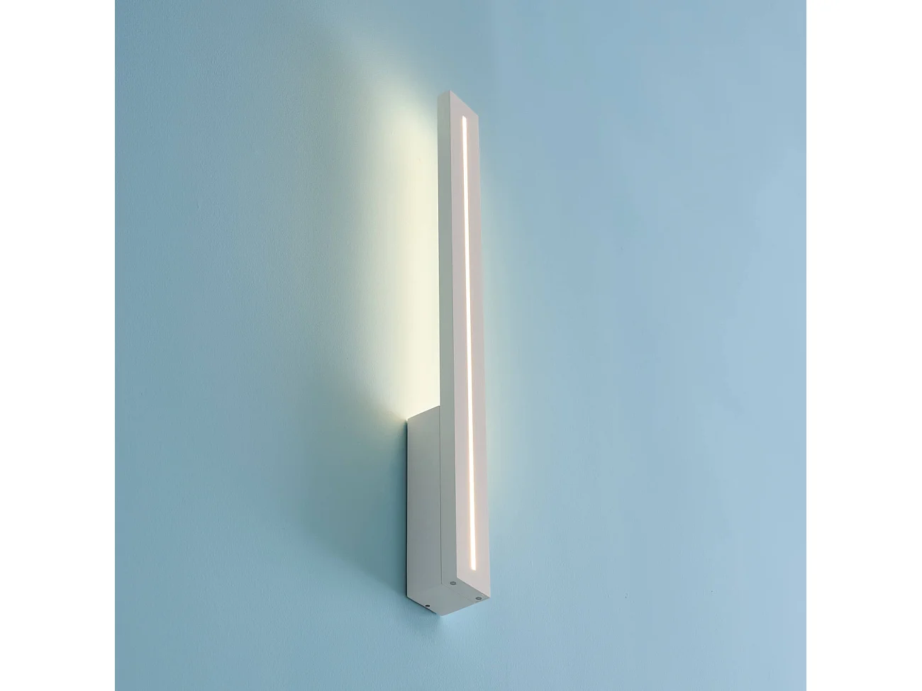Applique LED blanche rectangulaire à éclairage indirect IP54 - Noméris