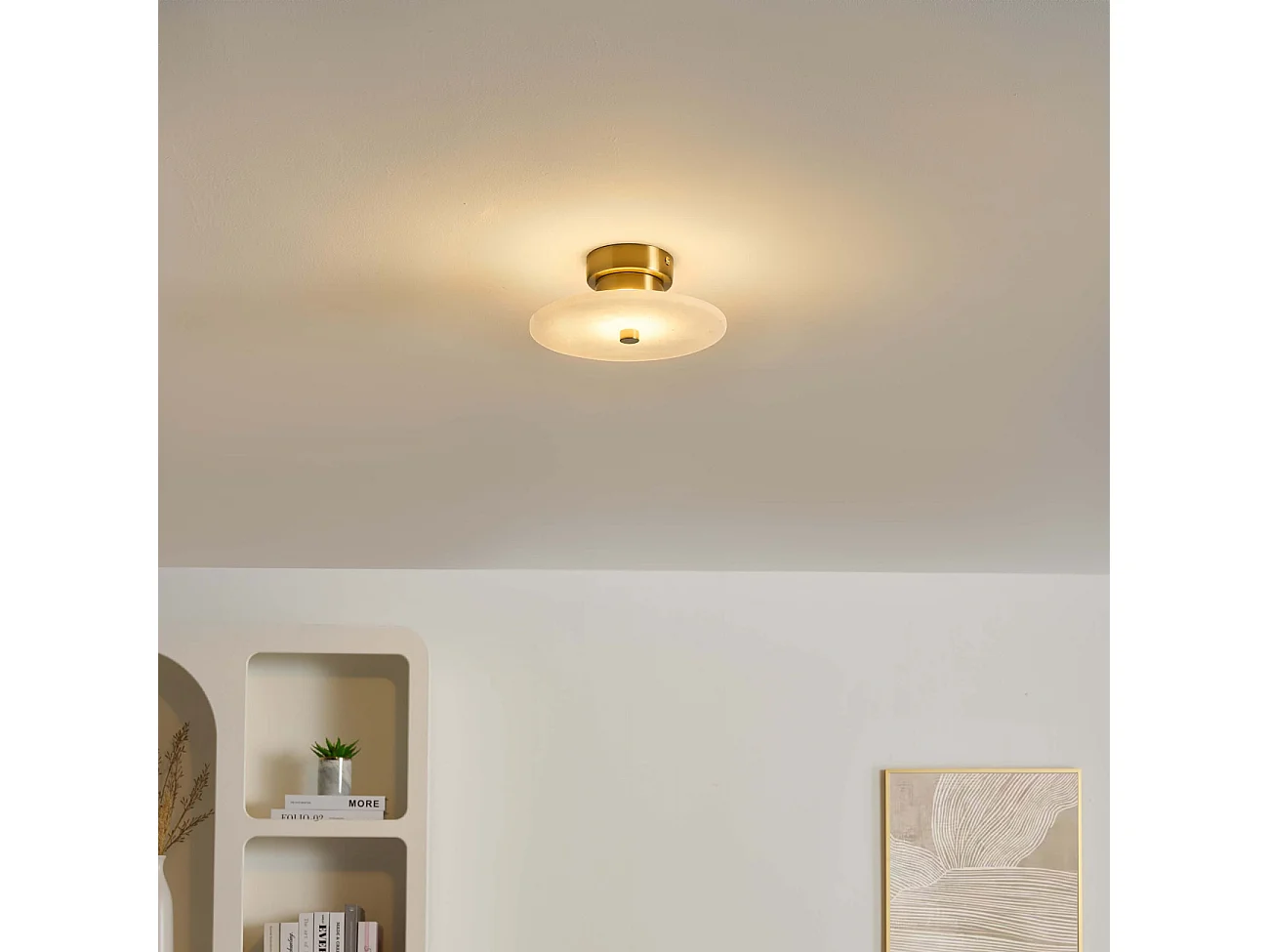 Petit spot ou applique ronde en marbre blanc avec détail doré - Lilasea