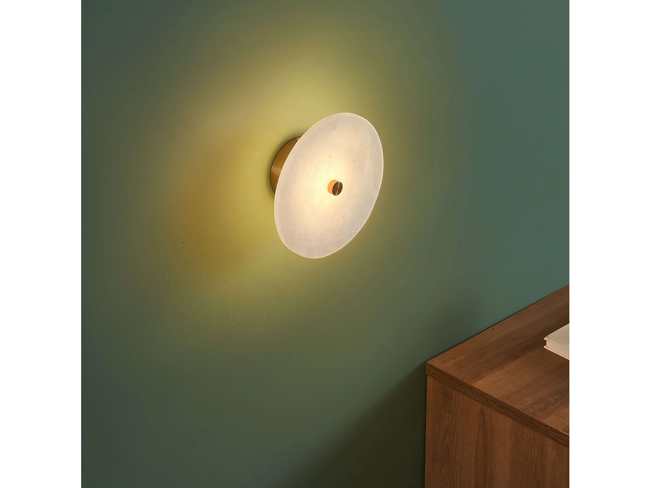 Petit spot ou applique ronde en marbre blanc avec détail doré - Lilasea