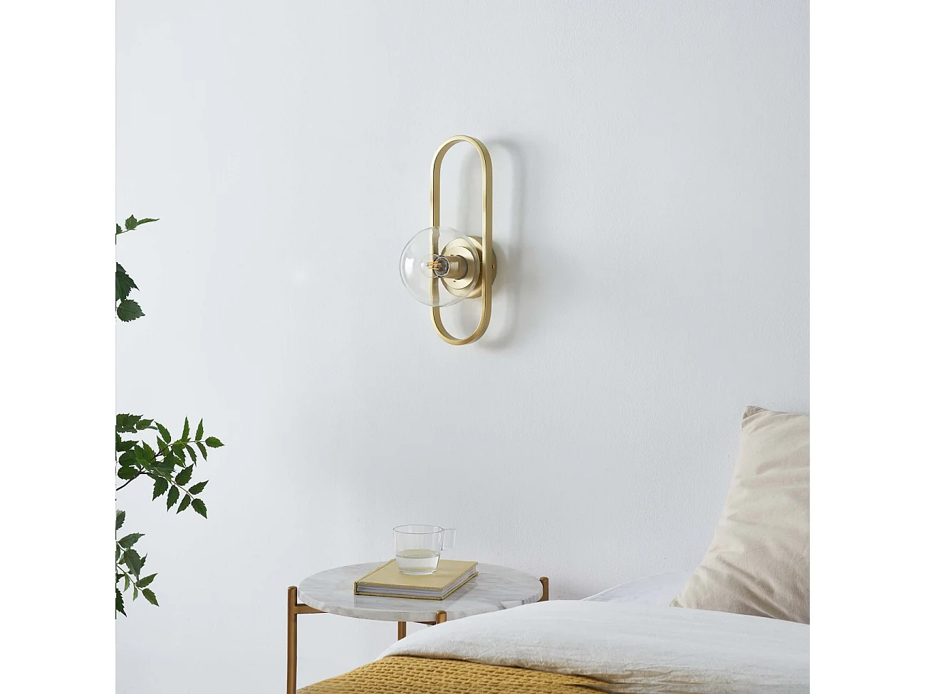 Applique murale vintage dorée clair à verre transparent - Belisto