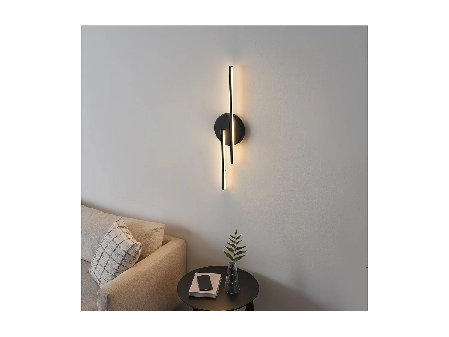 Applique noire LED aux lignes épurées 80 cm - Pia