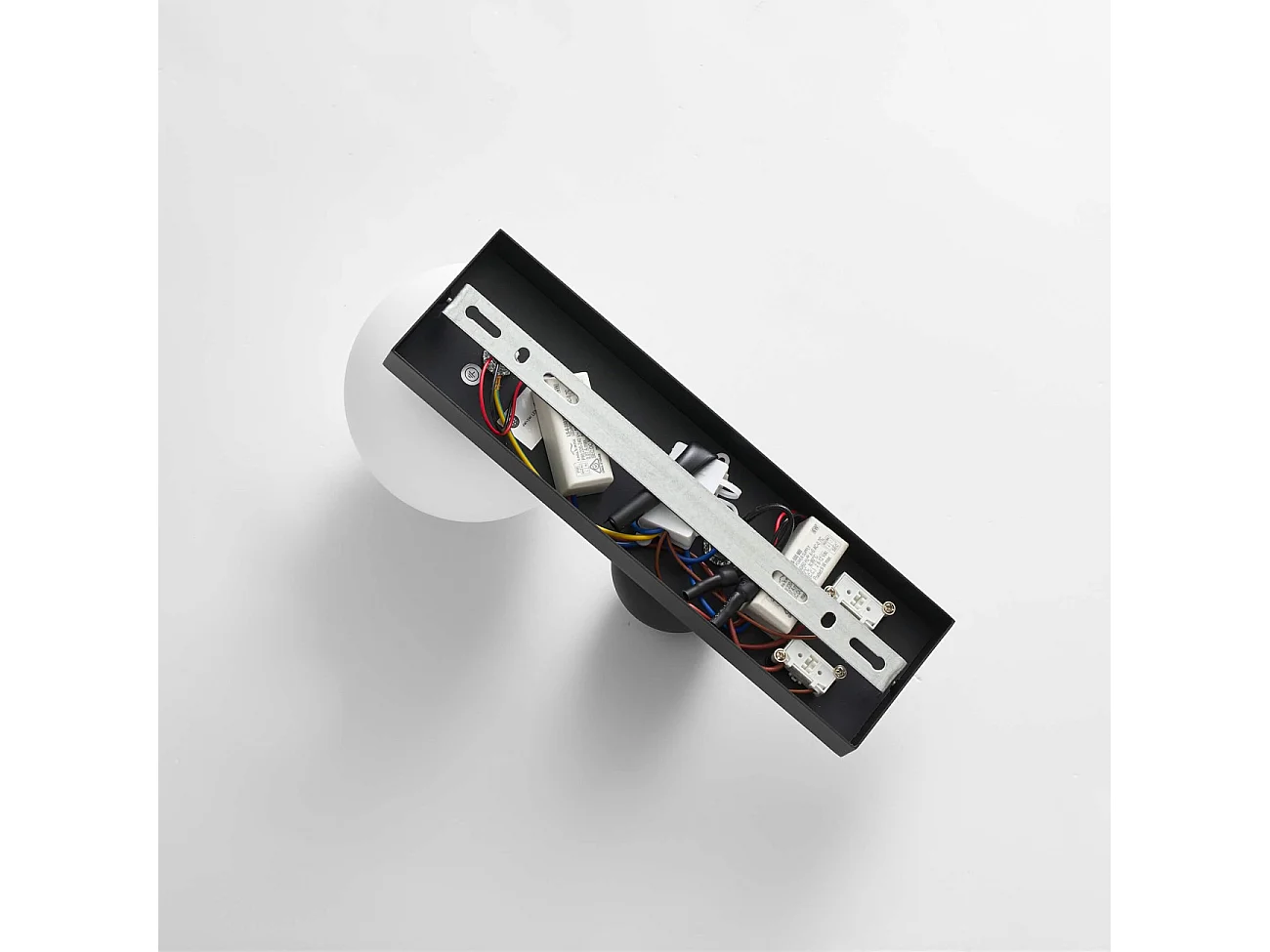 Applique LED noire double éclairage liseuse et verre blanc - Avelysa