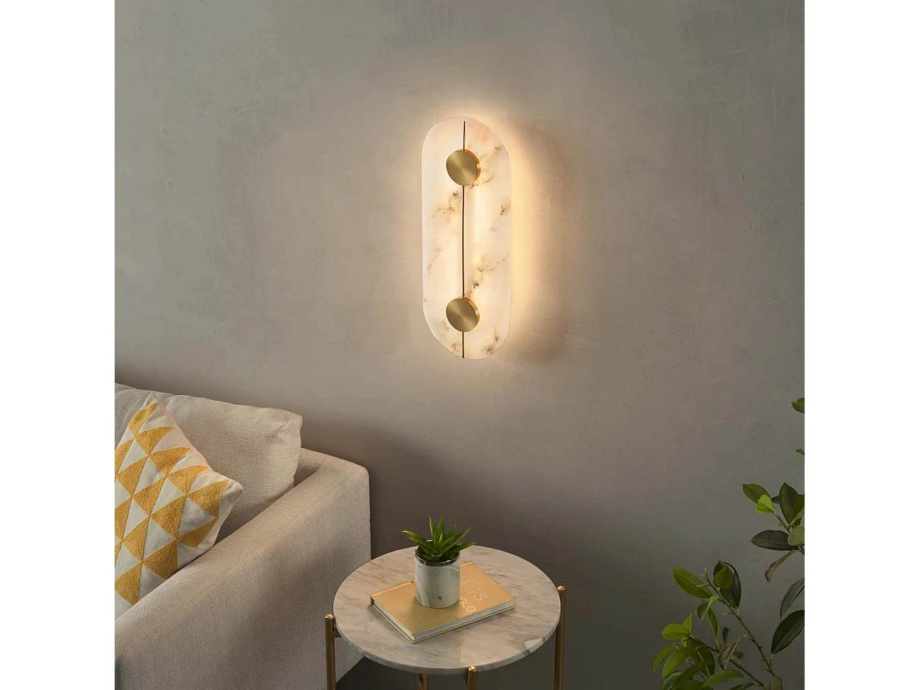 Applique murale ovale dorée LED avec abat-jour en albâtre - Calizia