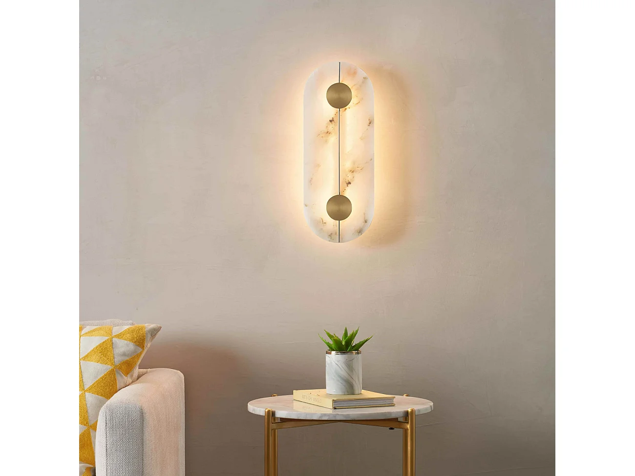 Applique murale ovale dorée LED avec abat-jour en albâtre - Calizia