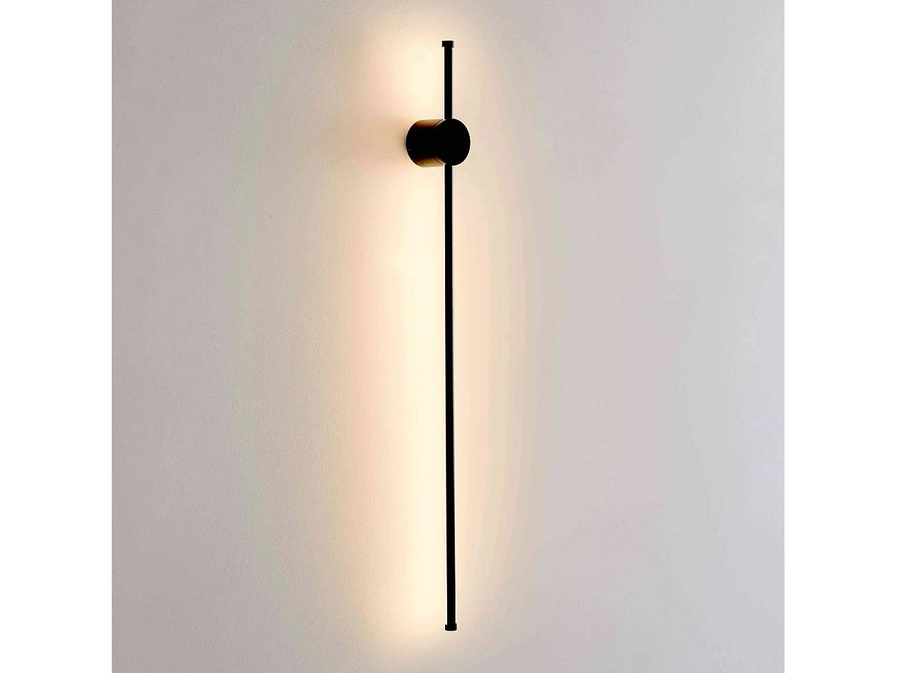 Applique LED noire minimaliste 97 cm design fin IP54 - Nikolai