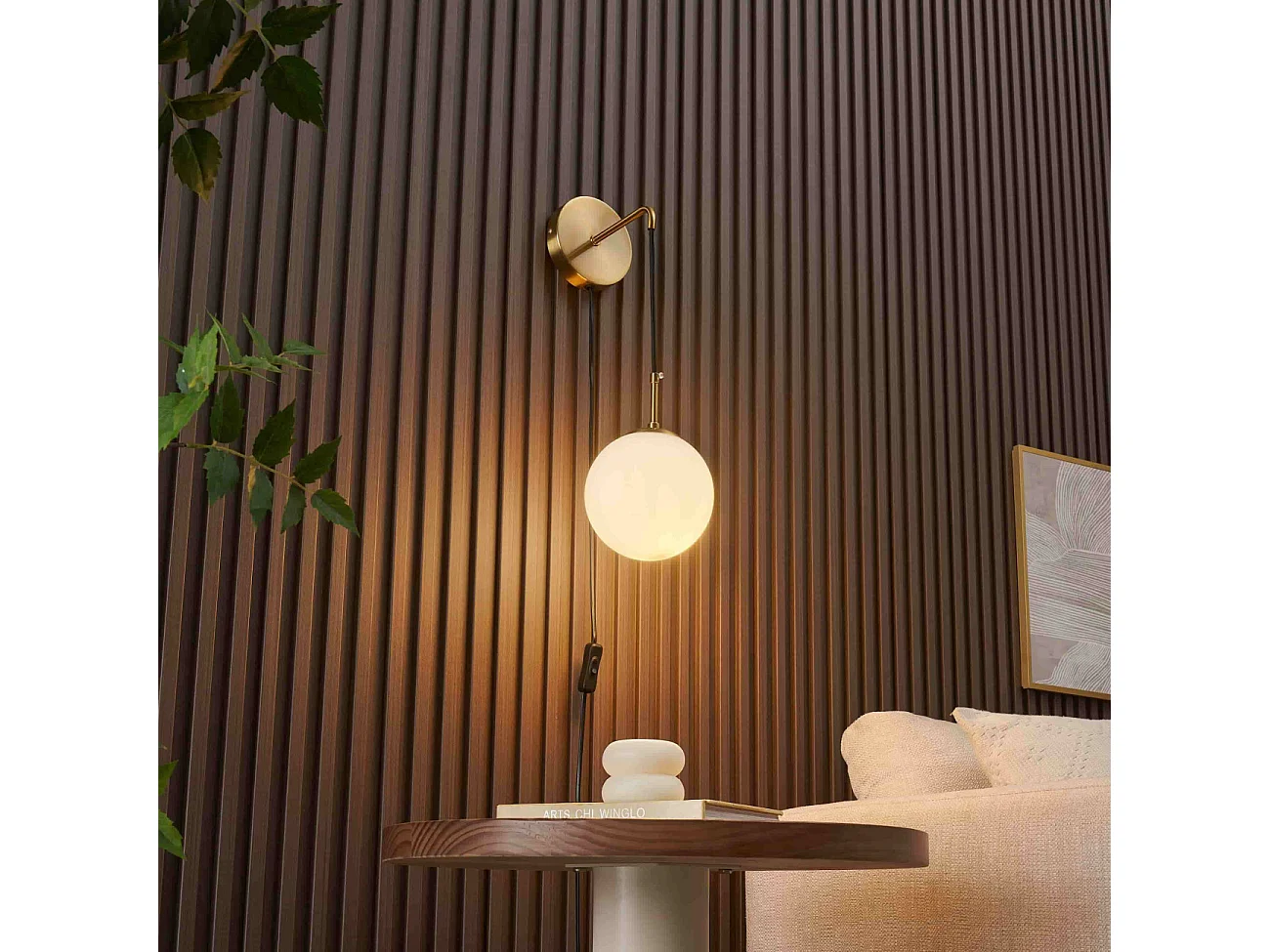 Applique laiton verre blanc avec câble et interrupteur - Robyn