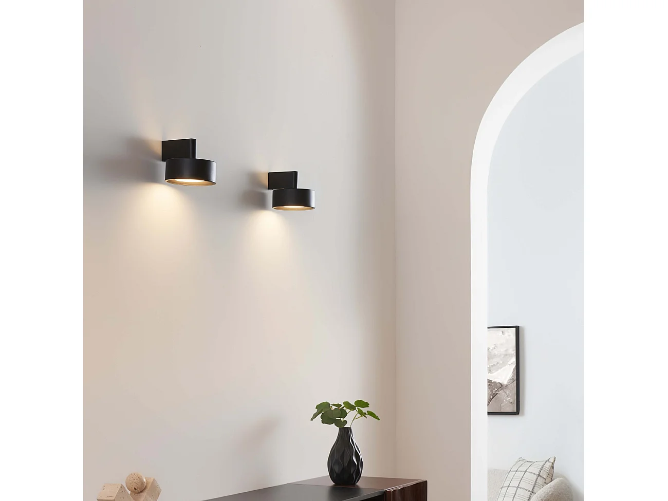 Applique murale noire en métal avec tête ronde LED - Prins