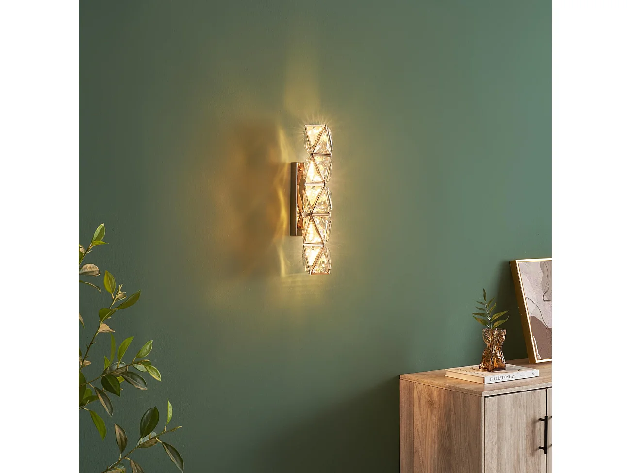 Applique dorée ultra chic en métal et cristaux décoratifs LED - Dalina