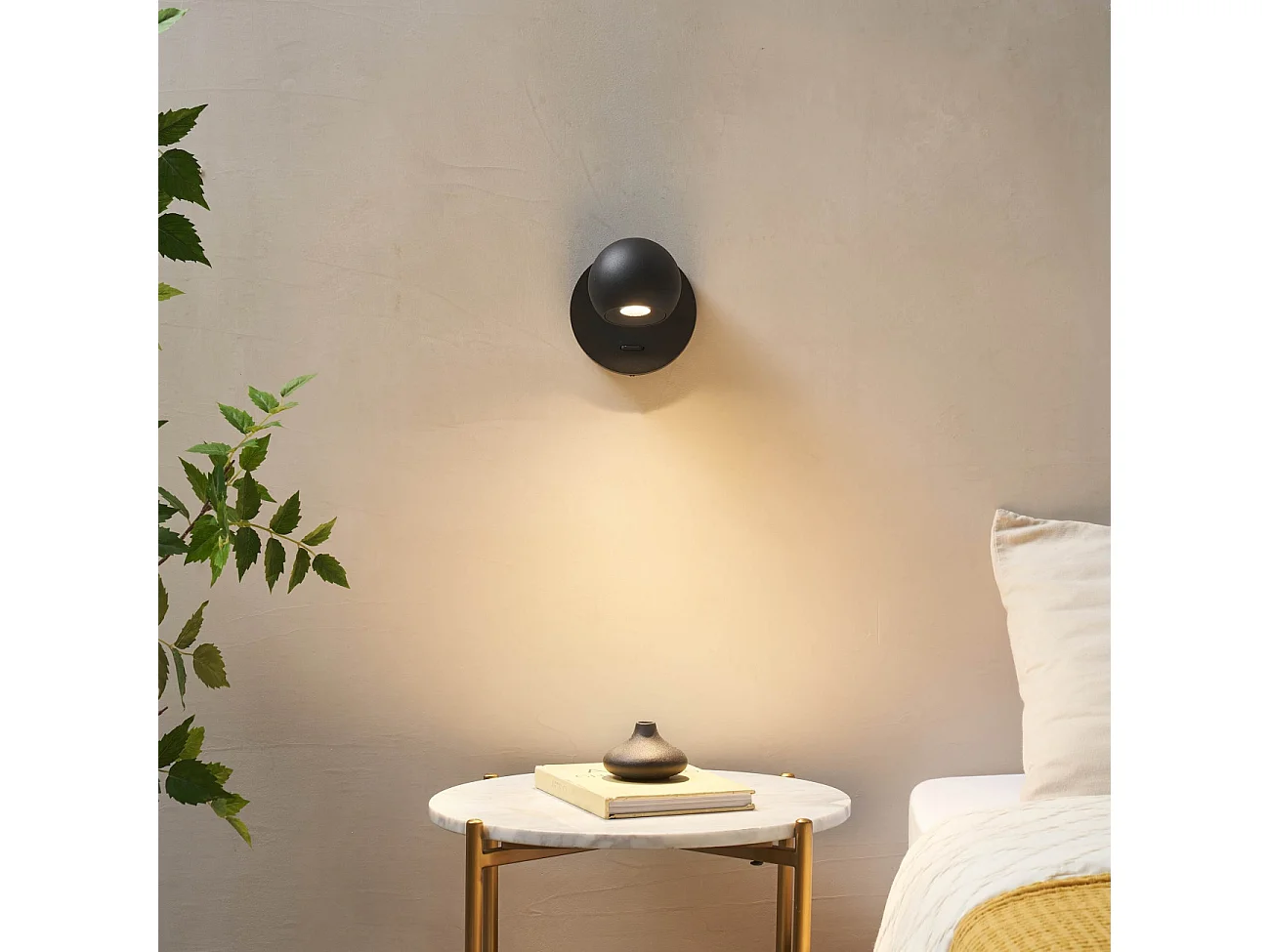 Liseuse noire discrète au design épuré LED intégrée - Loën