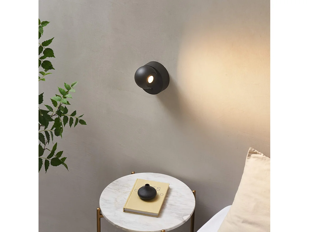 Liseuse noire discrète au design épuré LED intégrée - Loën